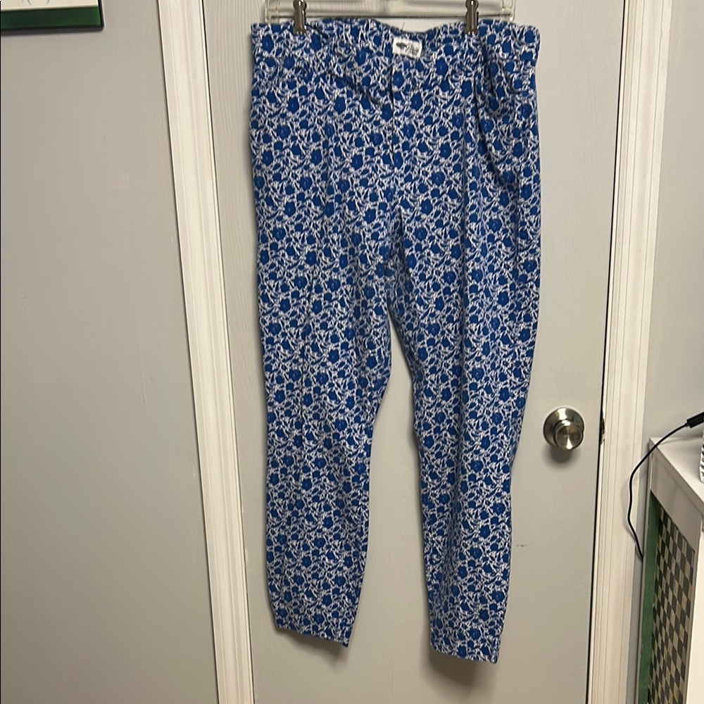 Old Navy Pixie Blue and White Floral Pants